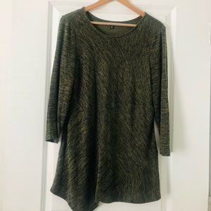 Long tunic 3/4 sleeve top!